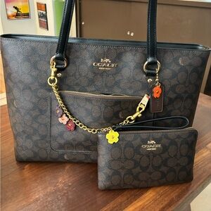 Coach Station Tote and Wristlet with charm Bundle